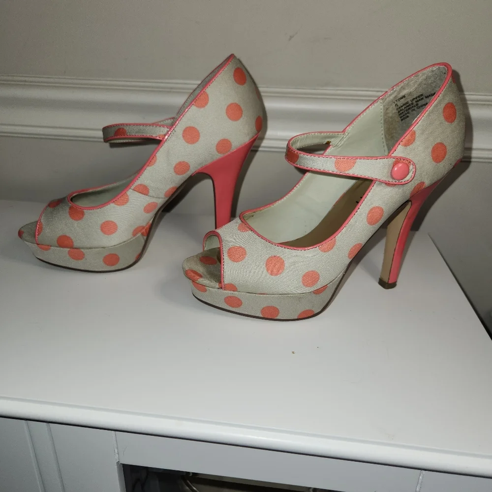 (SOLD) Madden Girl Lyons Coral Multi Heels - Picture 2 of 9